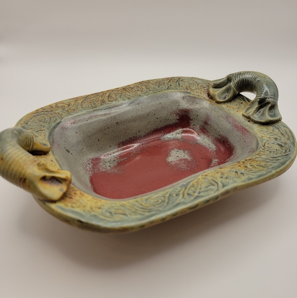 Mud Dabbers Pottery Trinket Dish or soap dish. Handcrafted. - Picture 5 of 8